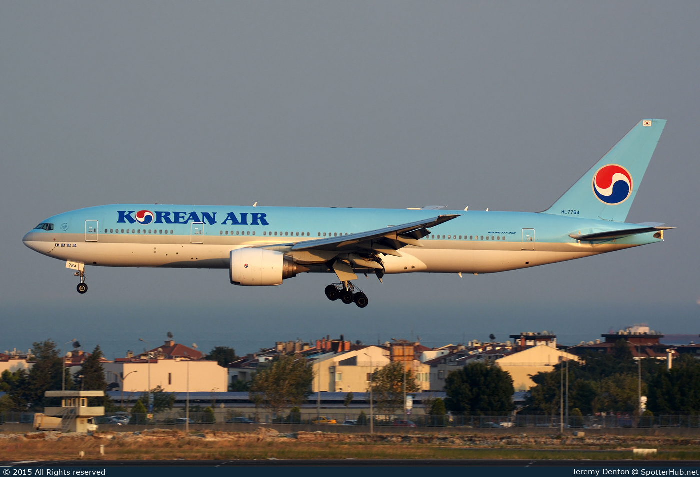 Photo of HL7764 - Boeing 777-2B5(ER) operated by Korean Air