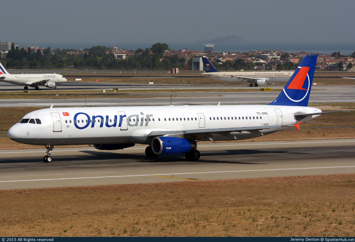 Photo of TC-ONS - Airbus A321-131 operated by Onur Air