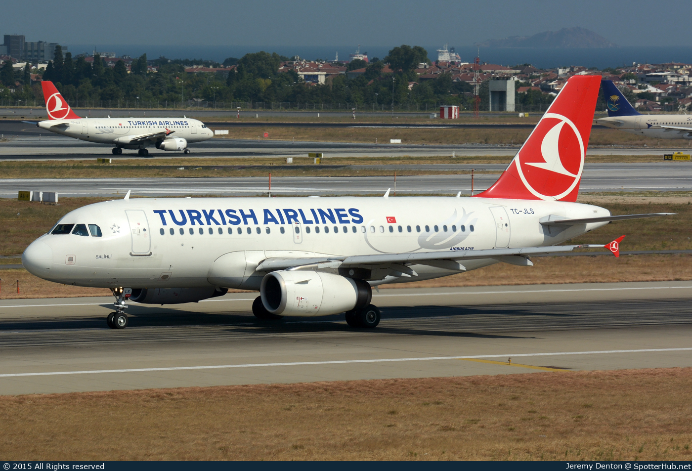 Photo of TC-JLS - Airbus A319-132 operated by Turkish Airlines