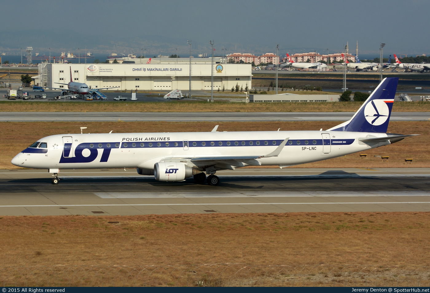 Photo of SP-LNC - Embraer ERJ-195LR operated by LOT Polish Airlines