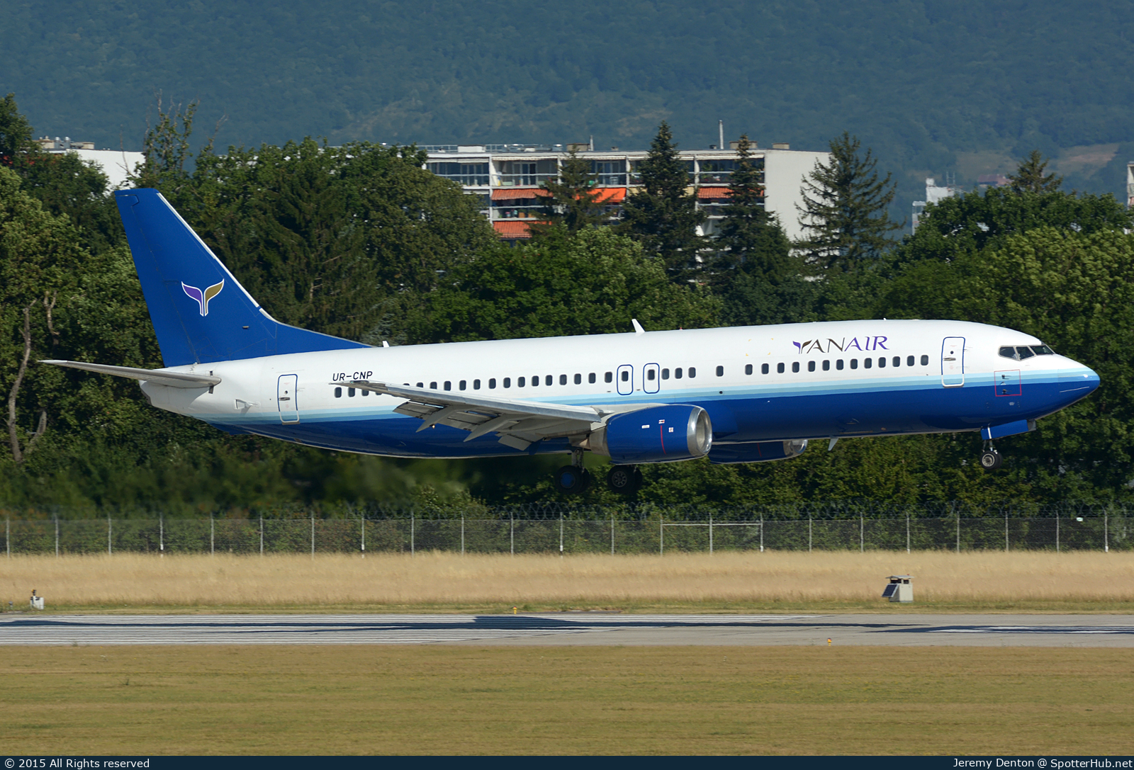 Photo of UR-CNP - Boeing 737-4Y0 operated by YanAir