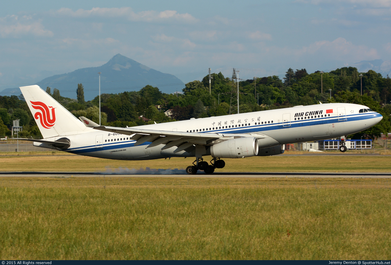 Photo of B-6090 - Airbus A330-243 operated by Air China