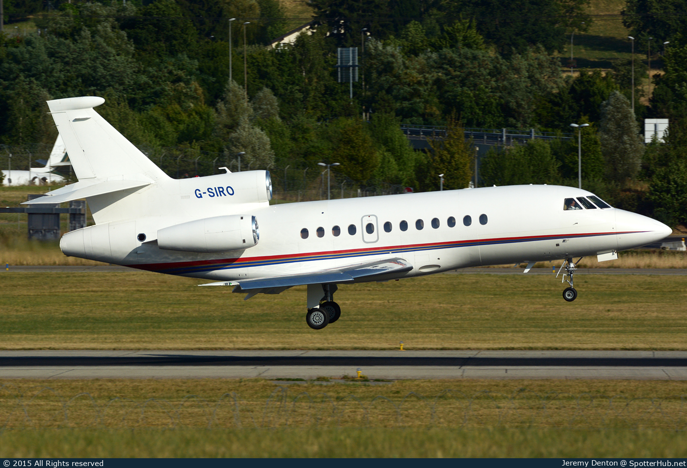 Photo of G-SIRO - Dassault Falcon 900EX operated by Condor Aviation