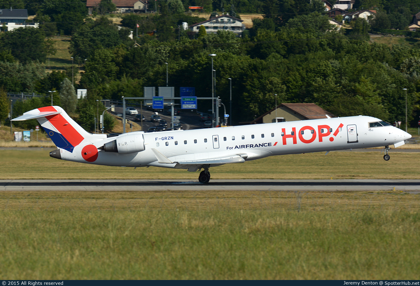 Photo of F-GRZN - Bombardier CRJ-701 operated by Air France HOP