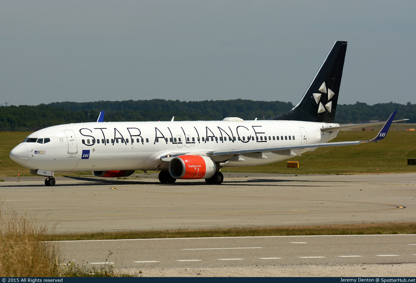 Photo of LN-RRL - Boeing 737-883 operated by SAS Scandinavian Airlines