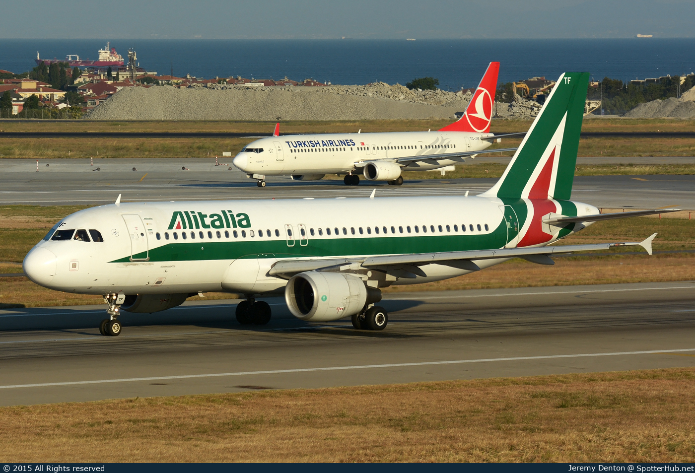 Photo of EI-DTF - Airbus A320-216 operated by Alitalia