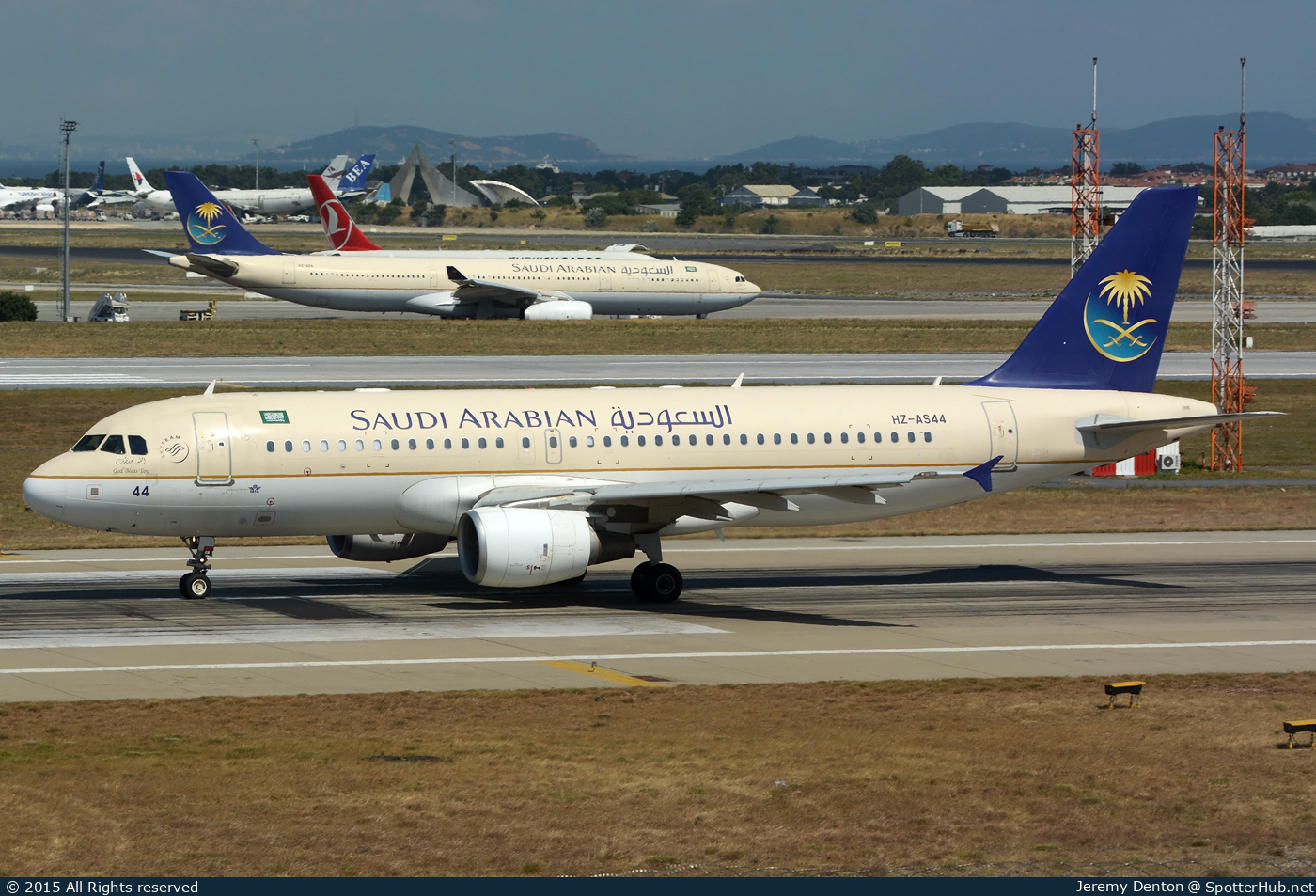 Photo of HZ-AS44 - Airbus A320-214 operated by Saudi Arabian Airlines