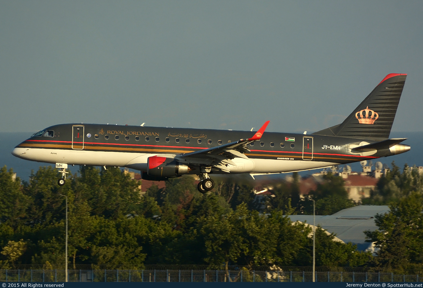 Photo of JY-EMH - Embraer ERJ-175LR operated by Royal Jordanian Airlines