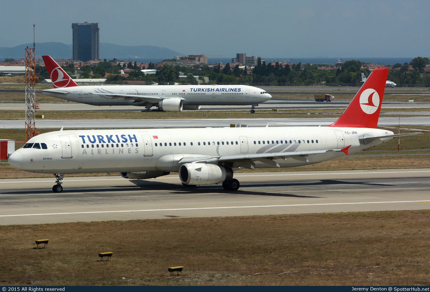 Photo of TC-JRK - Airbus A321-231 operated by Turkish Airlines