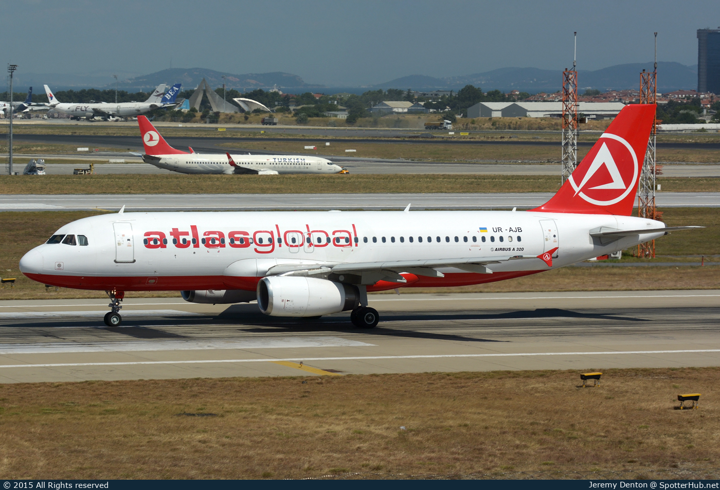 Photo of UR-AJB - Airbus A320-233 operated by AtlasGlobal Ukraine