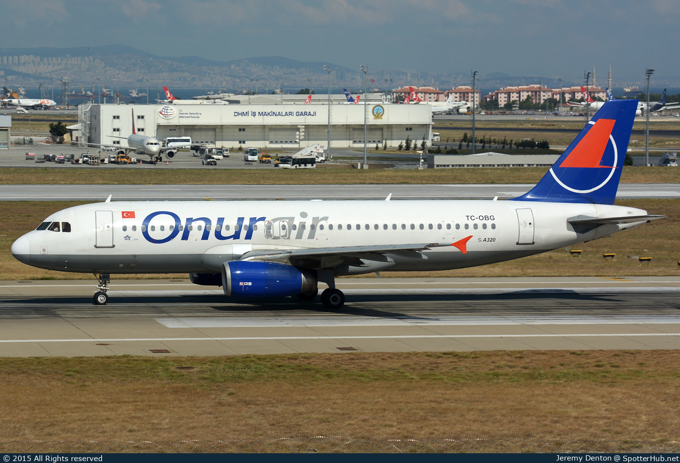 Photo of TC-OBG - Airbus A320-233 operated by Onur Air