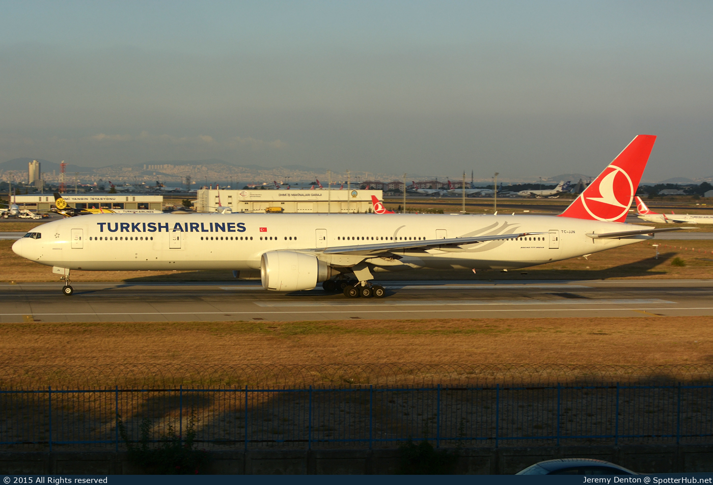 Photo of TC-JJN - Boeing 777-3F2(ER) operated by Turkish Airlines