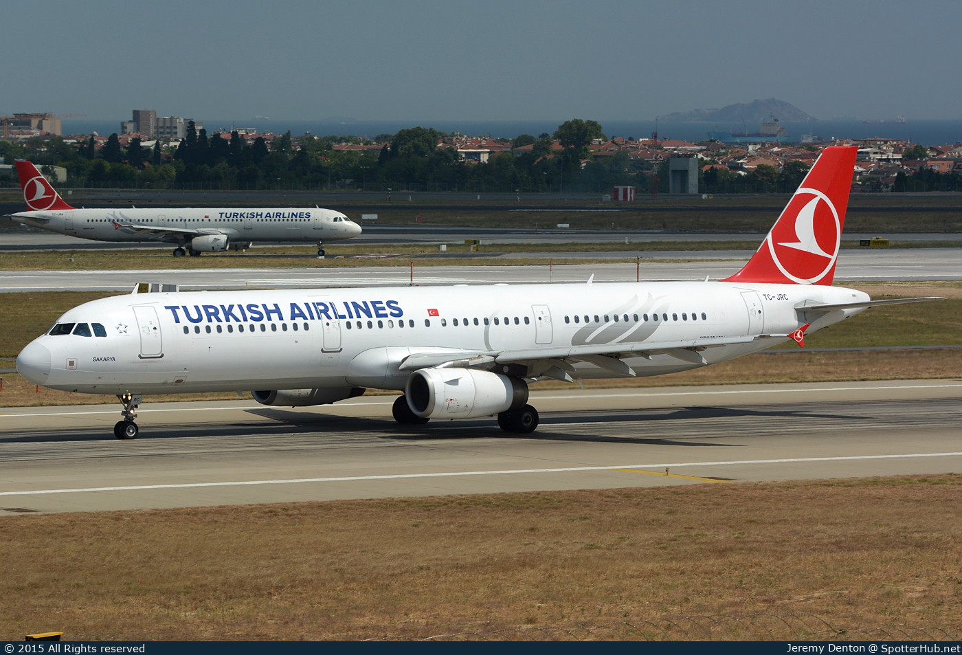 Photo of TC-JRC - Airbus A321-231 operated by Turkish Airlines