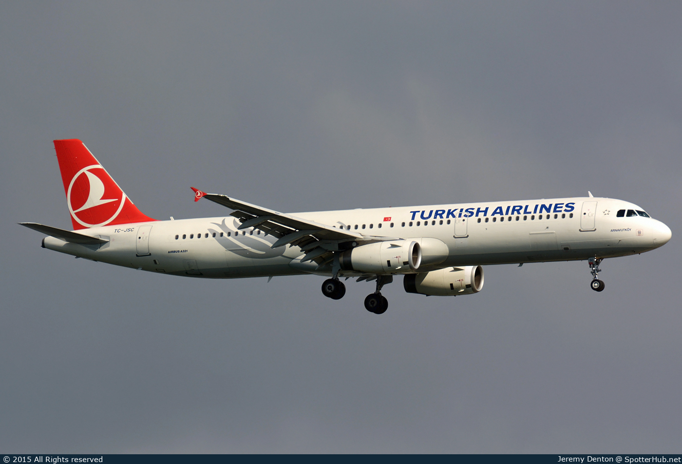 Photo of TC-JSC - Airbus A321-231 operated by Turkish Airlines