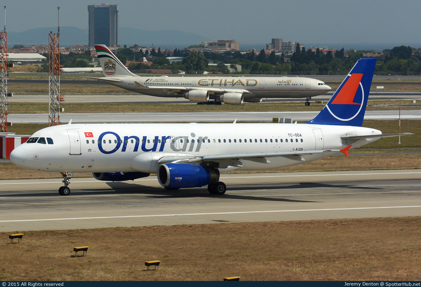 Photo of TC-ODA - Airbus A320-233 operated by Onur Air