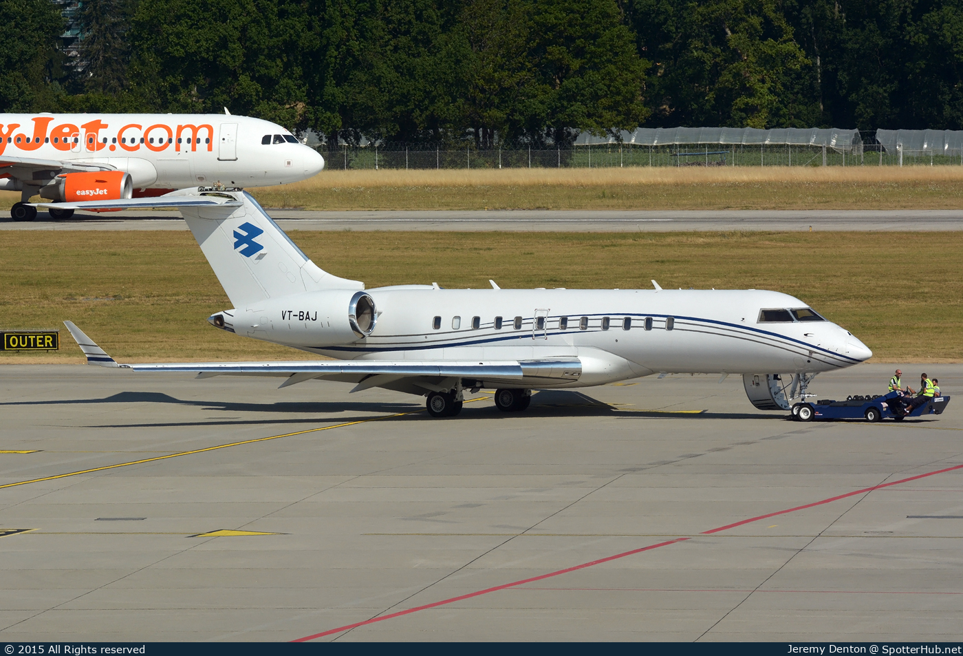 Photo of VT-BAJ - Bombardier Global 5000 operated by Bajaj Aviation