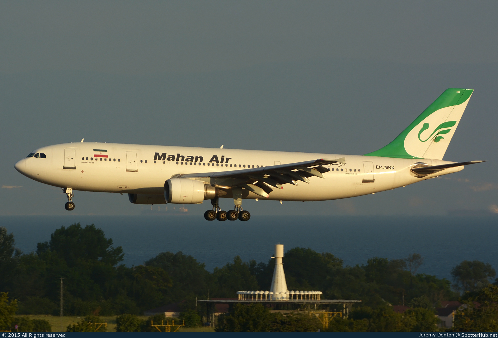 Photo of EP-MNK - Airbus A300B4-603 operated by Mahan Air