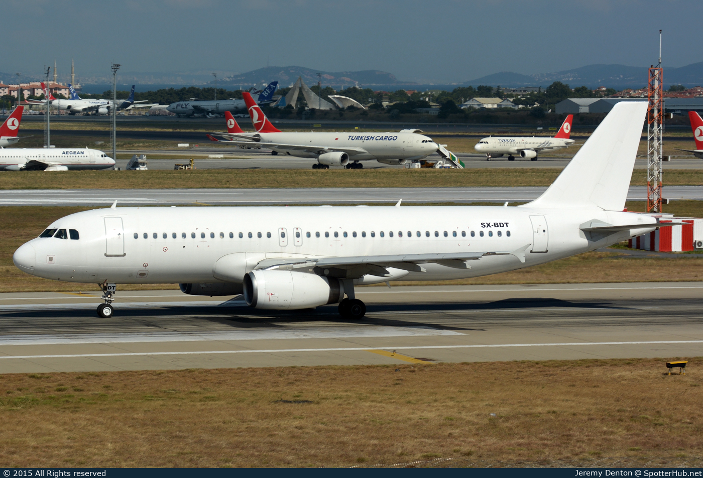 Photo of SX-BDT - Airbus A320-232 operated by Hermes Airlines