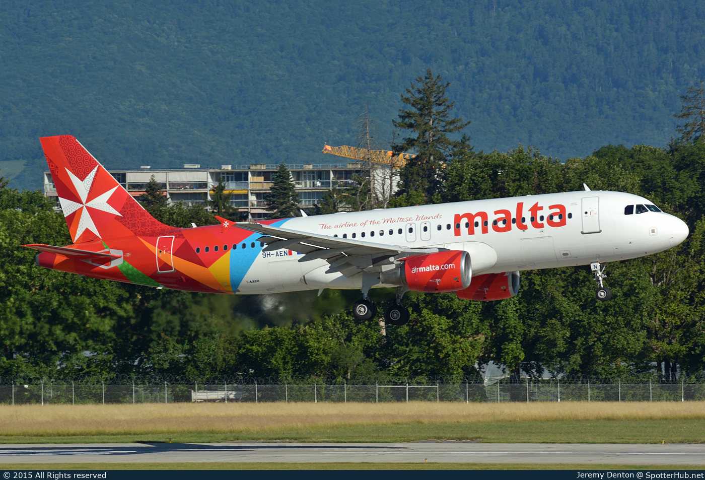 Photo of 9H-AEN - Airbus A320-214 operated by Air Malta