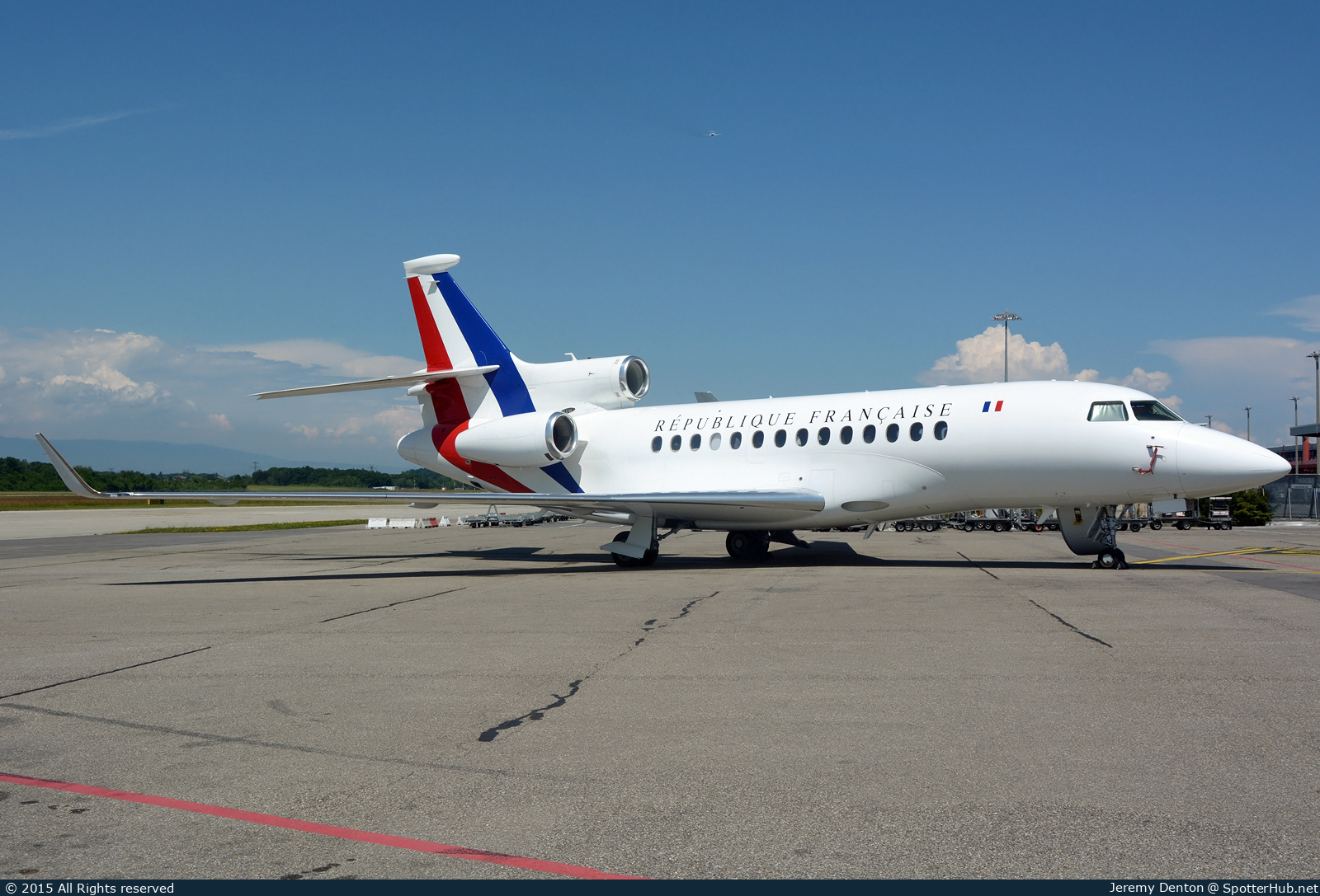 Photo of F-RAFA - Dassault Falcon 7X operated by Government of France