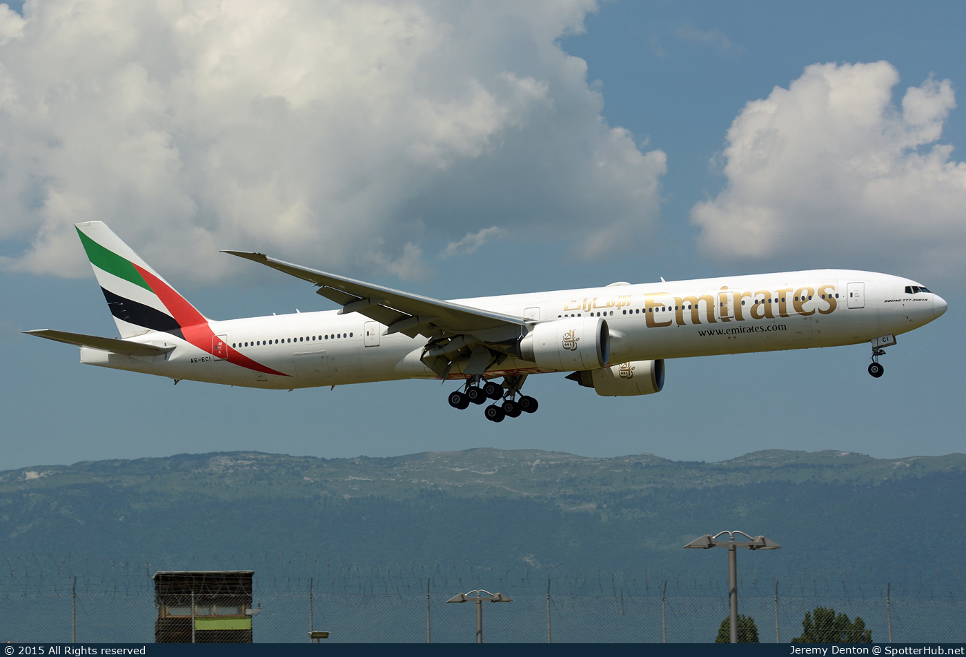 Photo of A6-ECI - Boeing 777-31H(ER) operated by Emirates