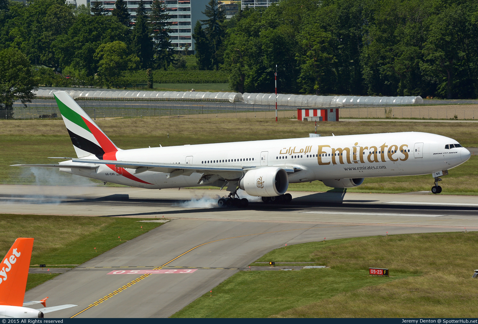 Photo of A6-ENK - Boeing 777-31H(ER) operated by Emirates