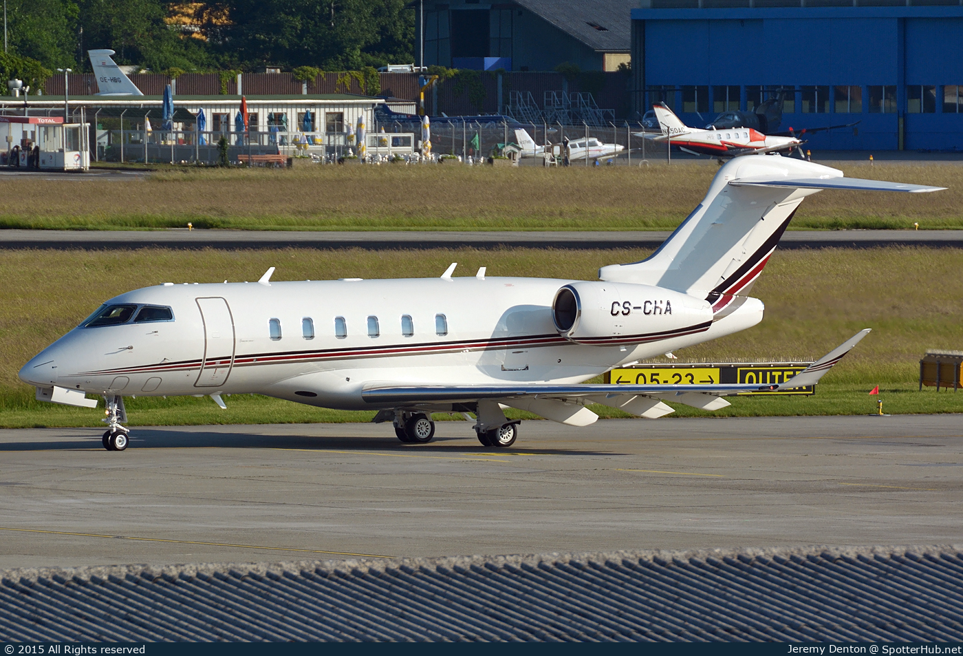Photo of CS-CHA - Bombardier Challenger 350 operated by NetJets Europe
