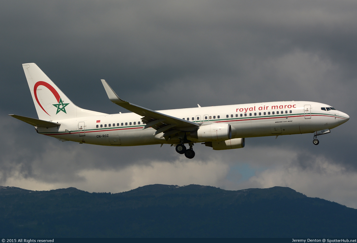 Photo of CN-ROZ - Boeing 737-8B6 operated by Royal Air Maroc