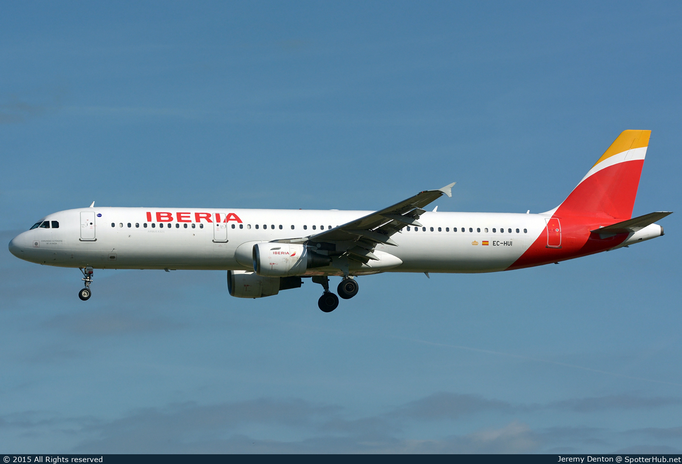Photo of EC-HUI - Airbus A321-212 operated by Iberia