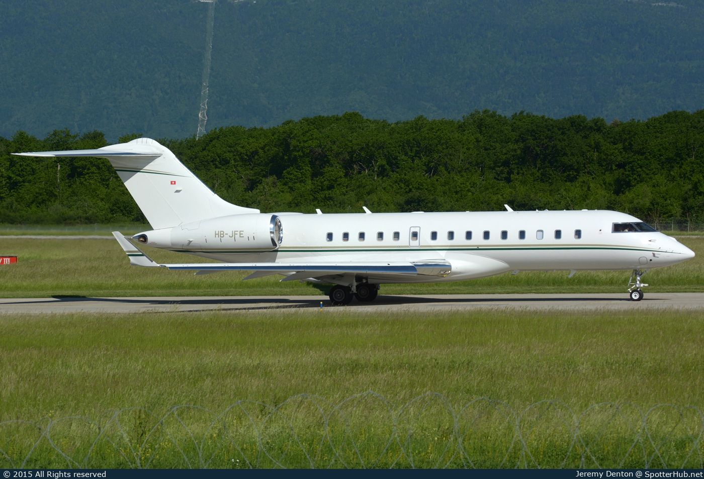 Photo of HB-JFE - Bombardier Global 6000 operated by Air King Jet