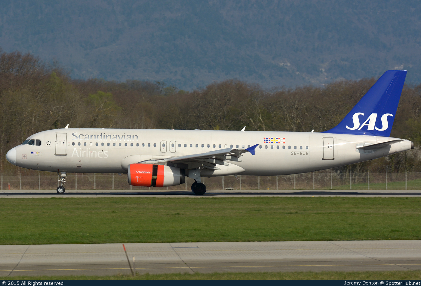 Photo of SE-RJE - Airbus A320-232 operated by SAS Scandinavian Airlines