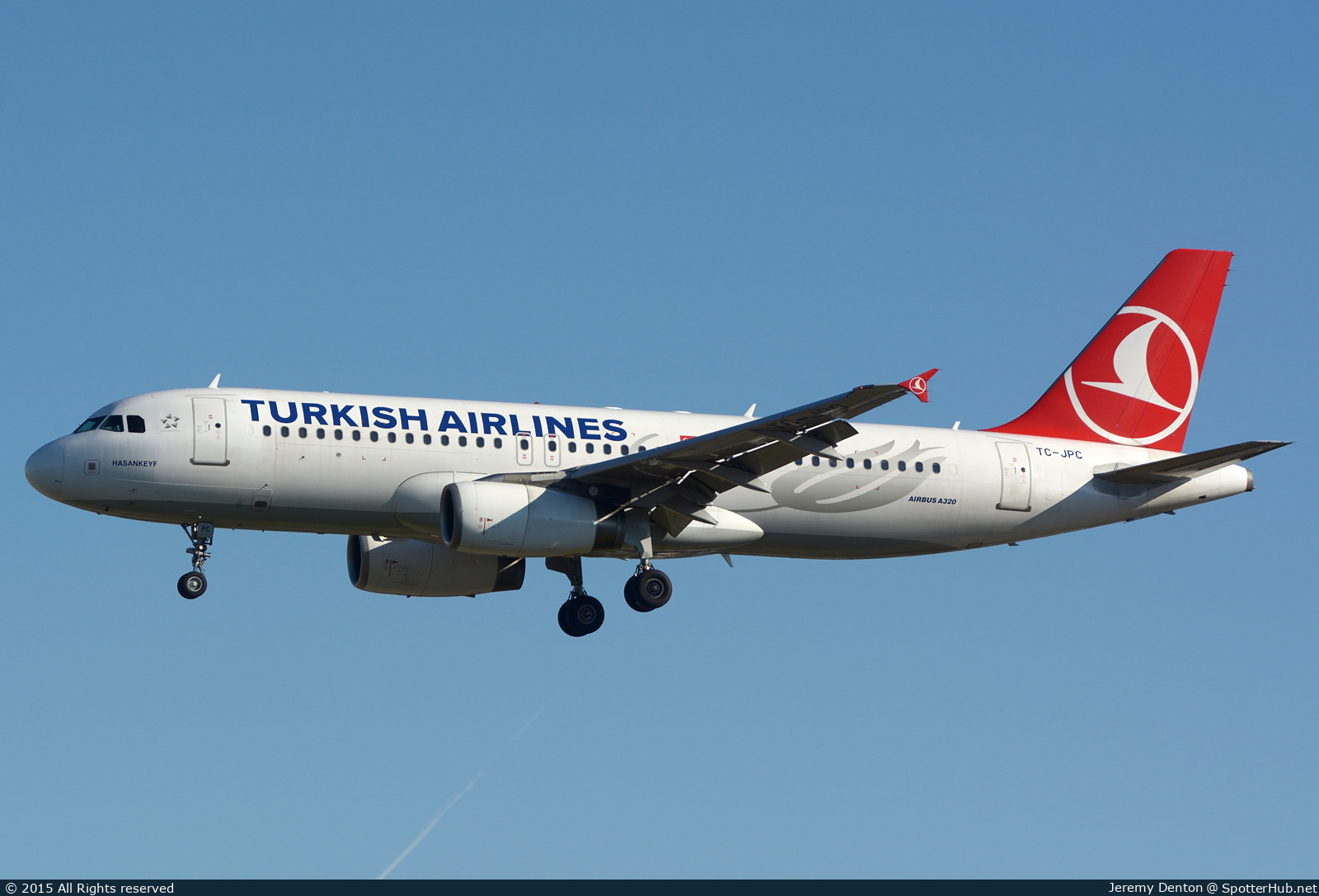 Photo of TC-JPC - Airbus A320-232 operated by Turkish Airlines