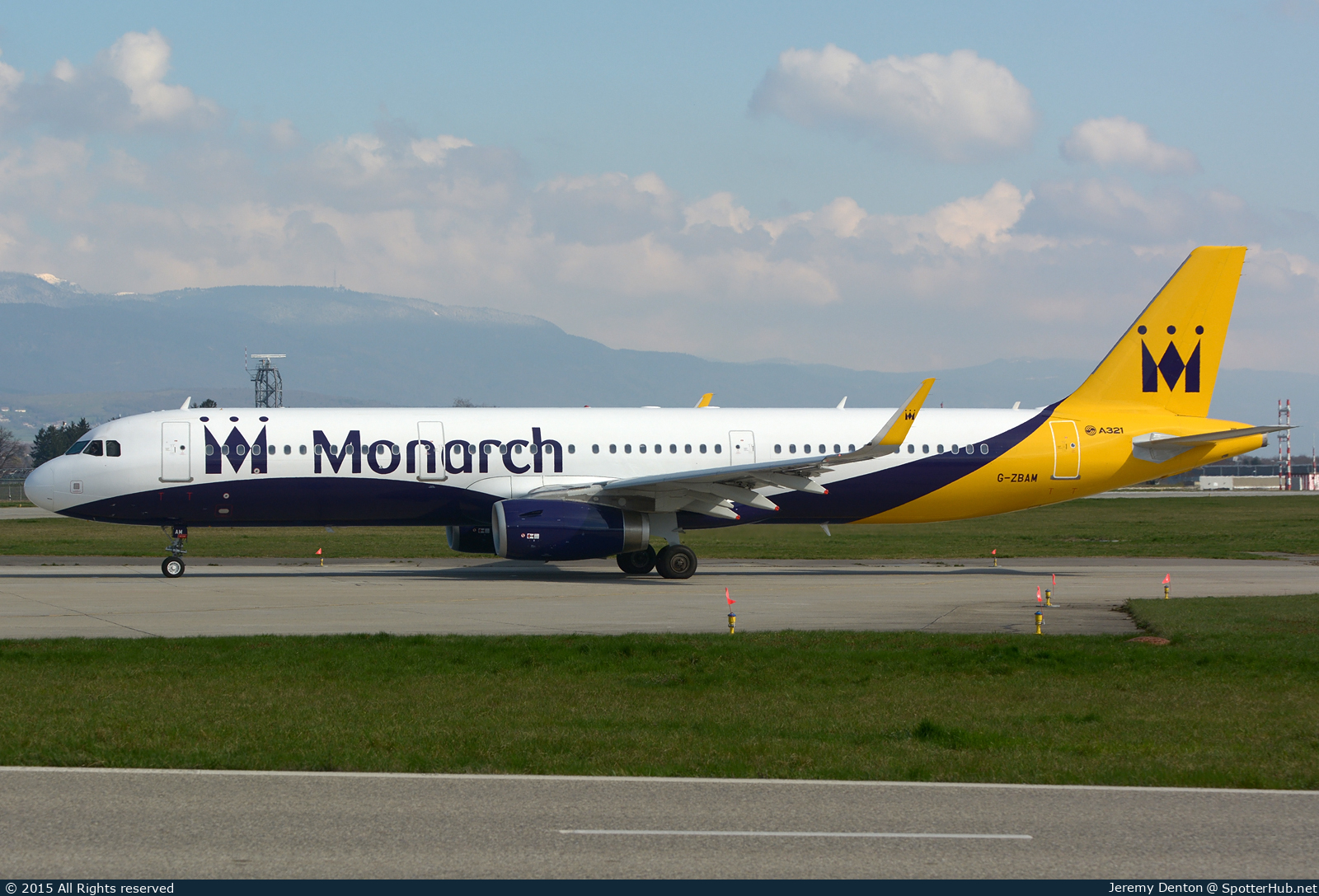 Photo of G-ZBAM - Airbus A321-231 operated by Monarch Airlines