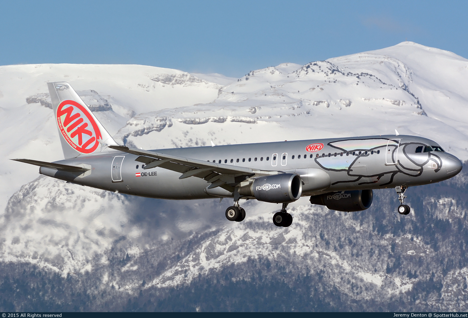 Photo of OE-LEE - Airbus A320-214 operated by Niki