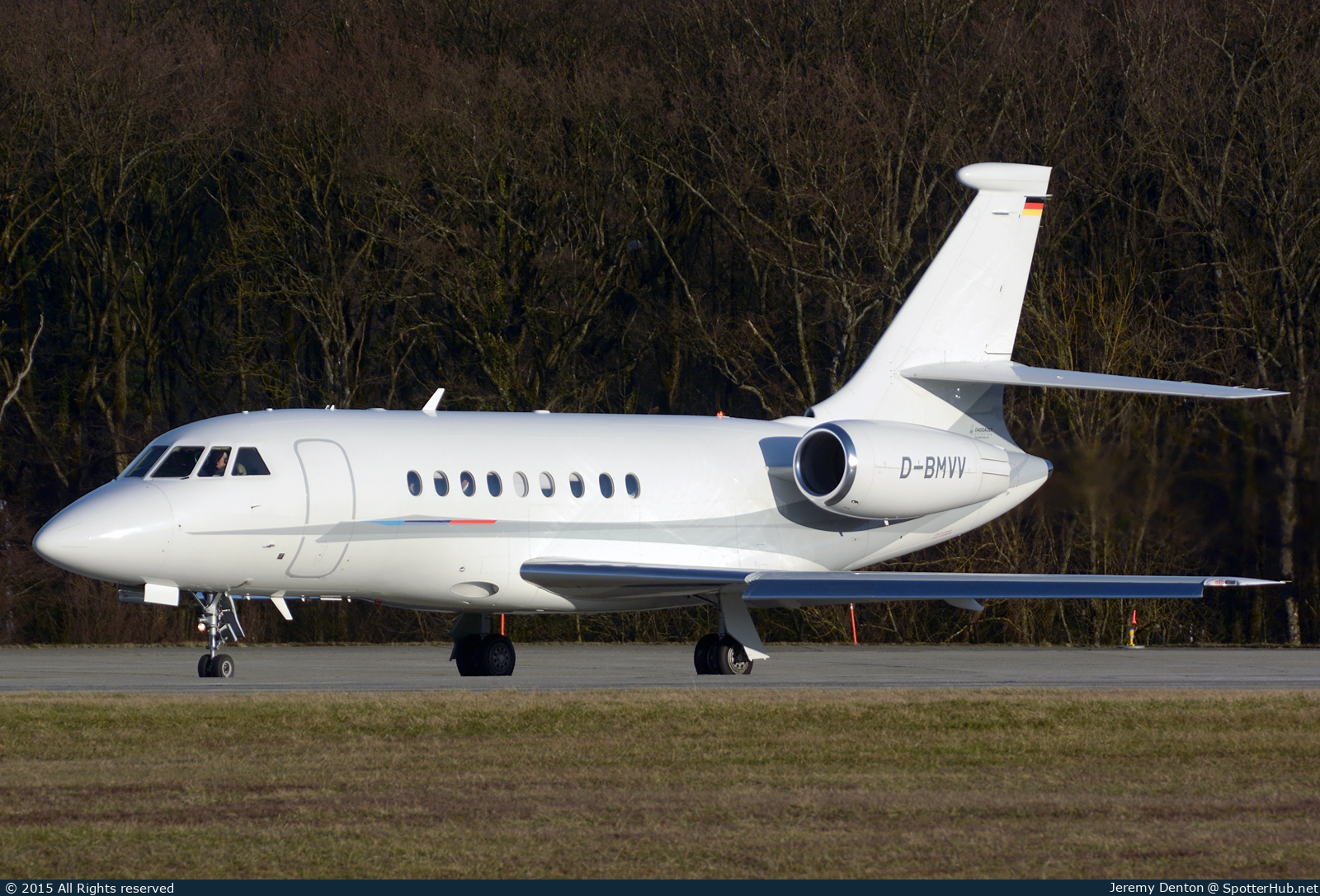 Photo of D-BMVV - Dassault Falcon 2000EX operated by BMW Flugdienst