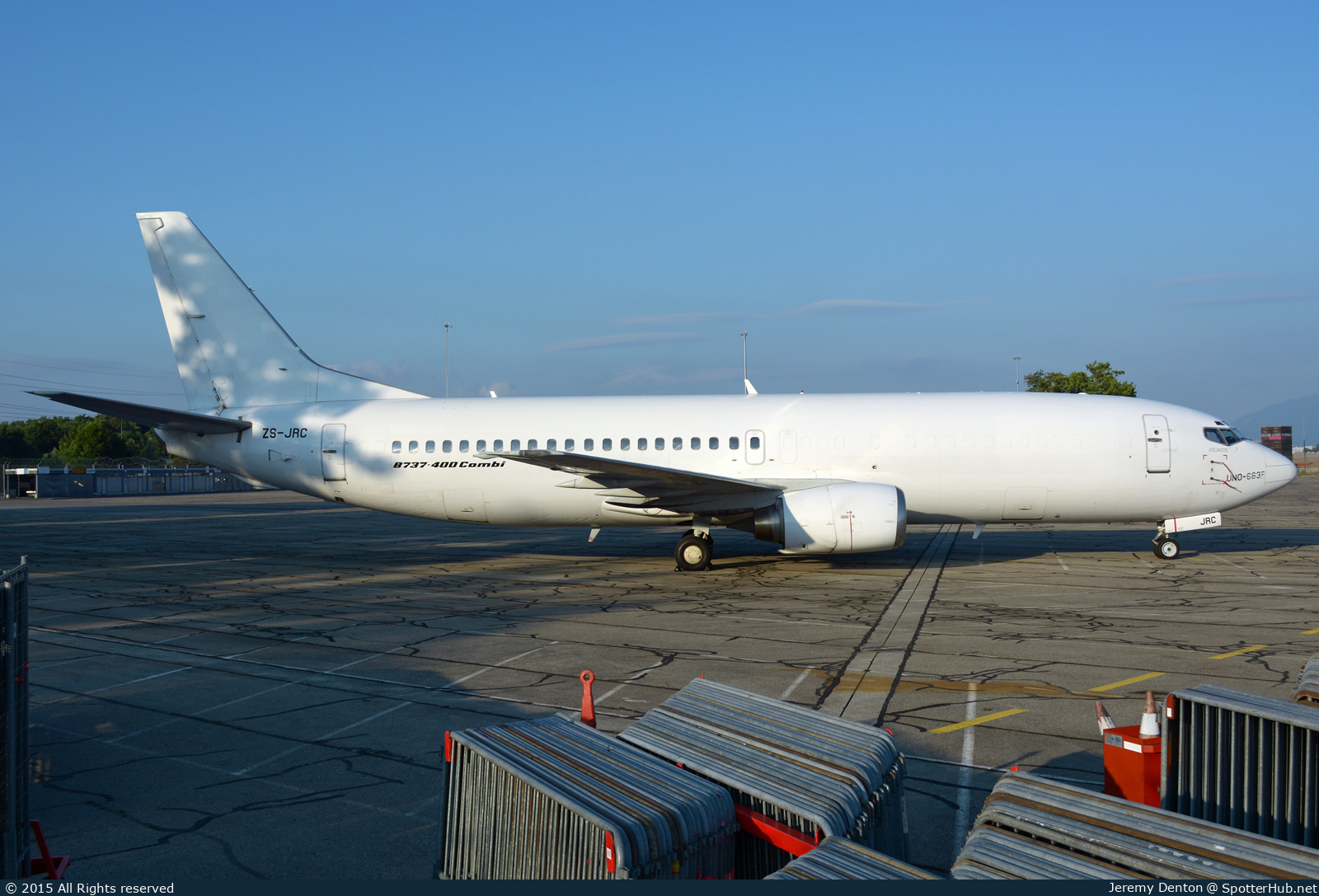 Photo of ZS-JRC - Boeing 737-42J(C) operated by Safair