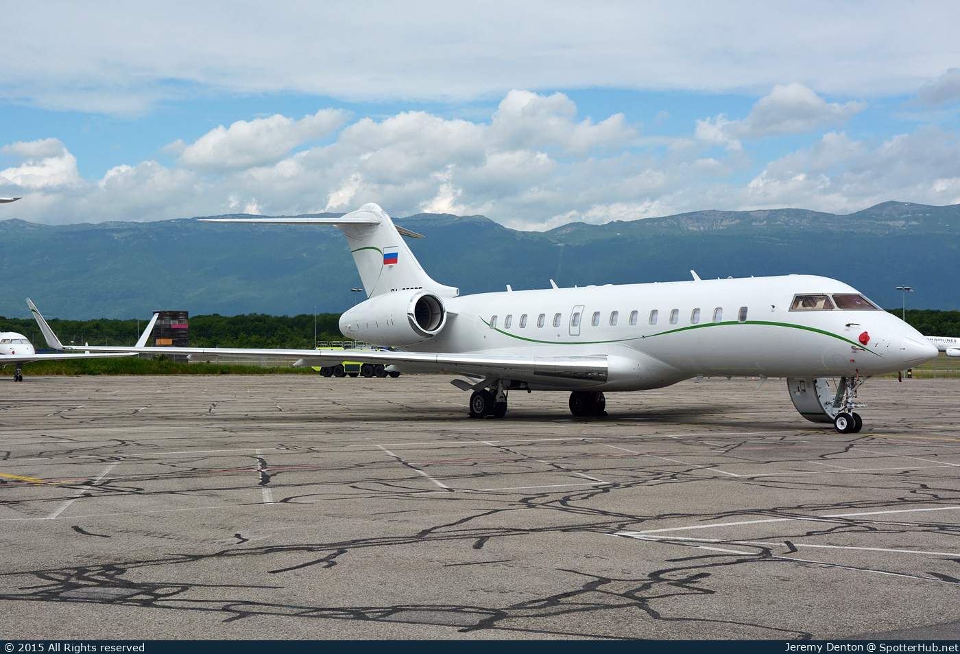 Photo of RA-67225 - Bombardier Global 5000 operated by Tulpar Air