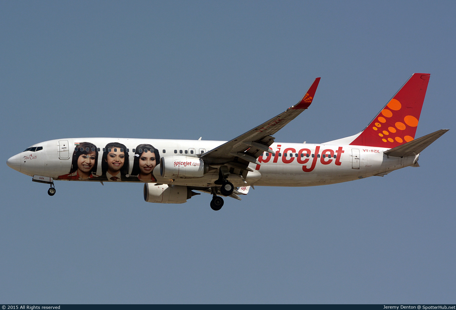 Photo of VT-SZK - Boeing 737-8GJ operated by SpiceJet