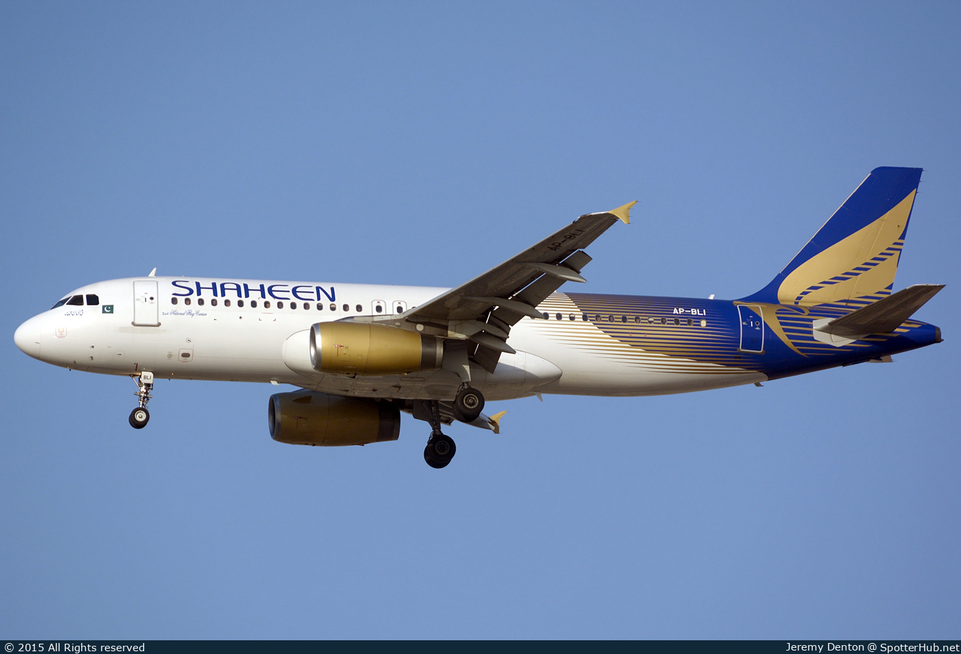 Photo of AP-BLI - Airbus A320-232 operated by Shaheen Air