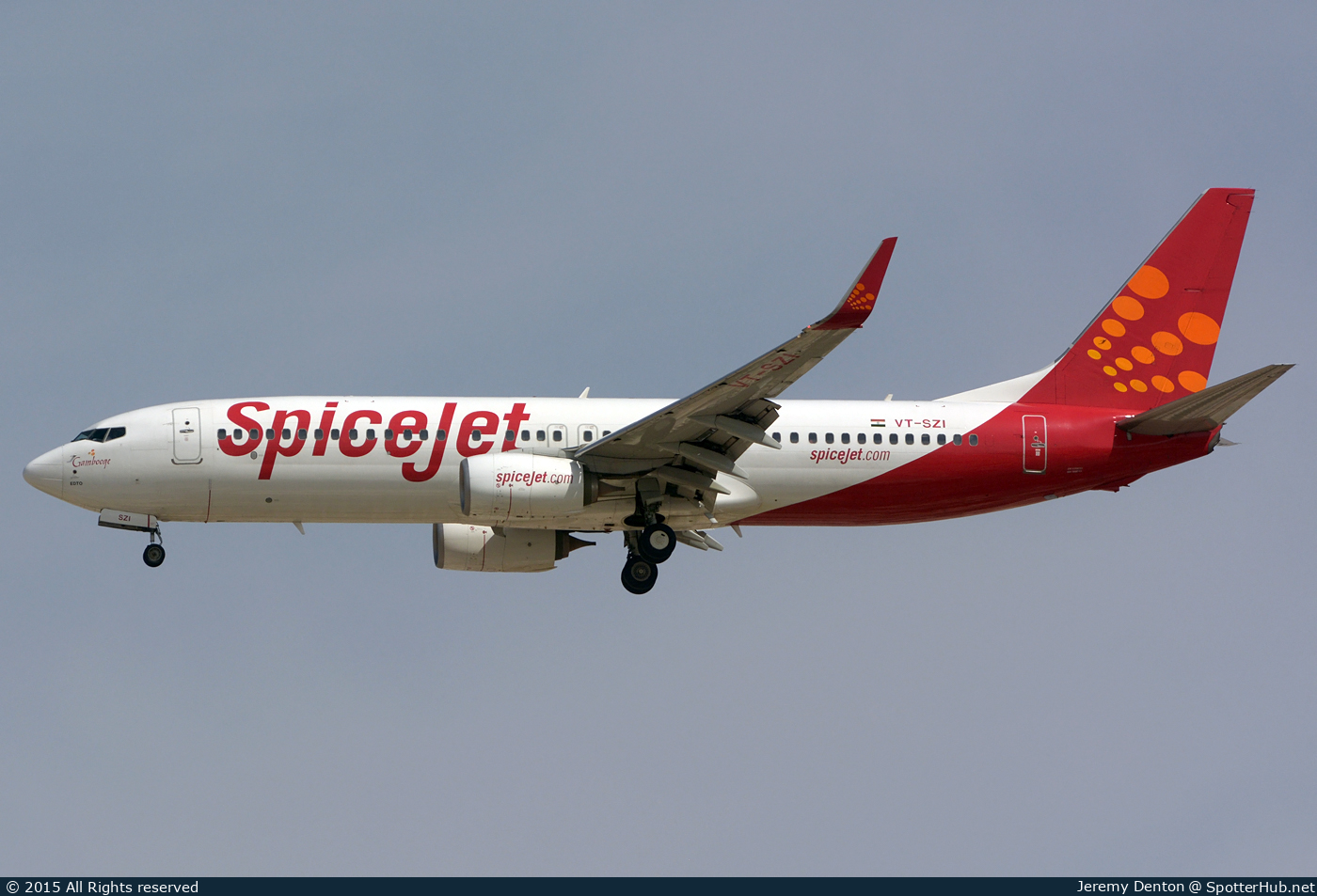 Photo of VT-SZI - Boeing 737-8GJ operated by SpiceJet