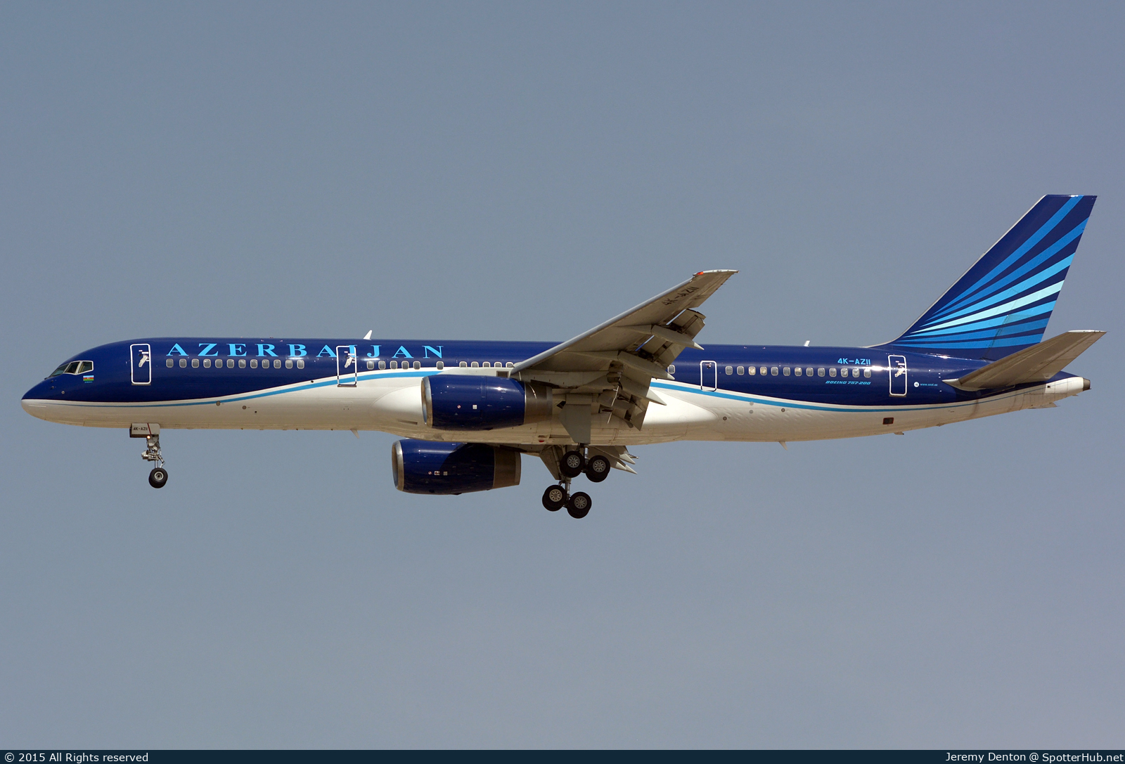Photo of 4K-AZ11 - Boeing 757-22L operated by Azerbaijan Airlines