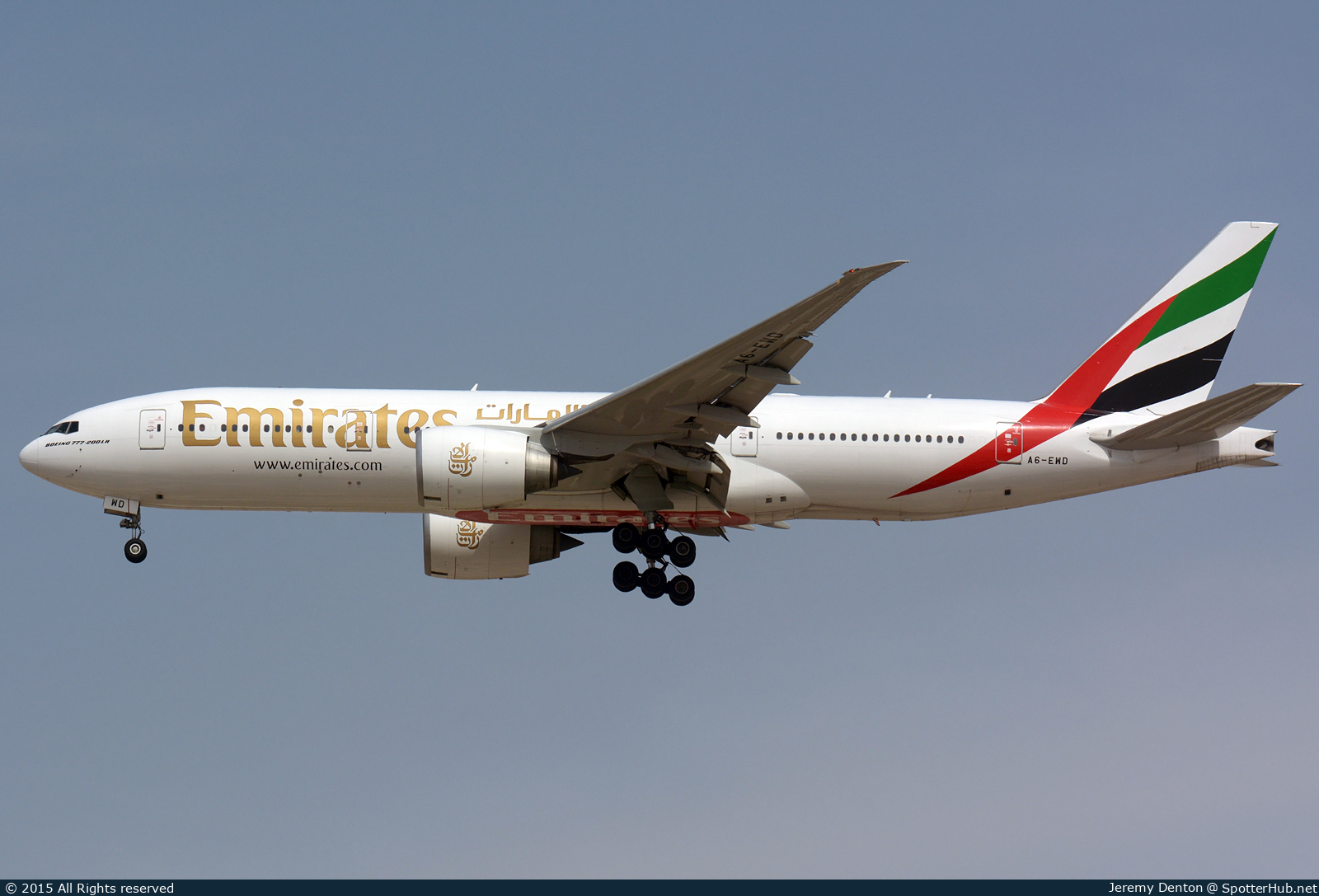 Photo of A6-EWD - Boeing 777-21H(LR) operated by Emirates
