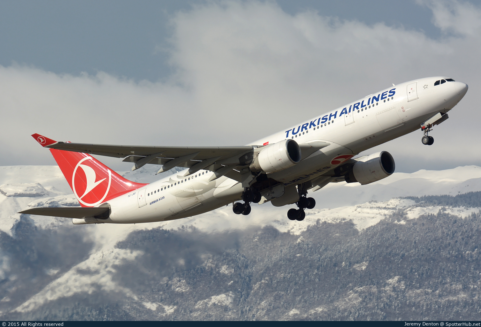 Photo of TC-JIO - Airbus A330-223 operated by Turkish Airlines