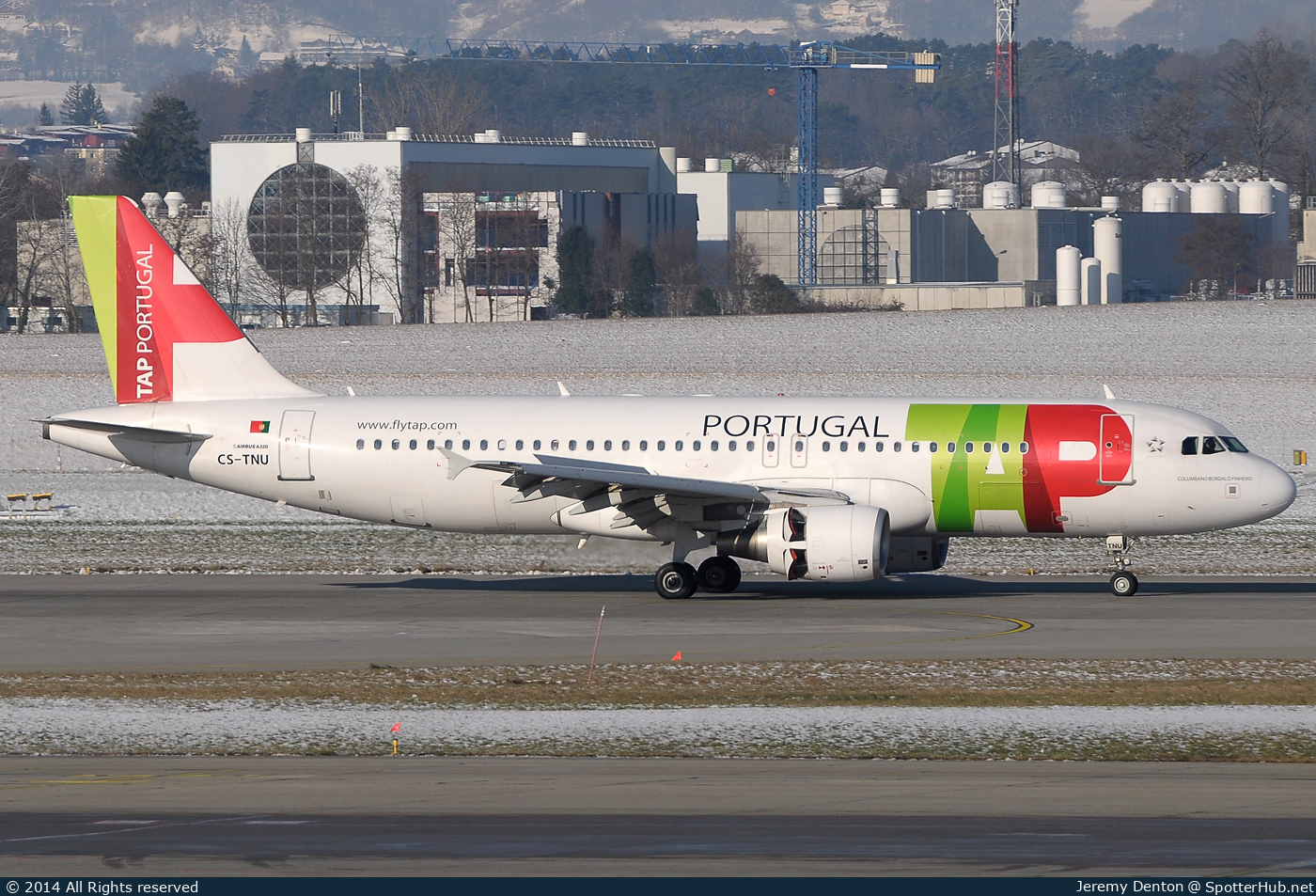Photo of CS-TNU - Airbus A320-214 operated by TAP Air Portugal