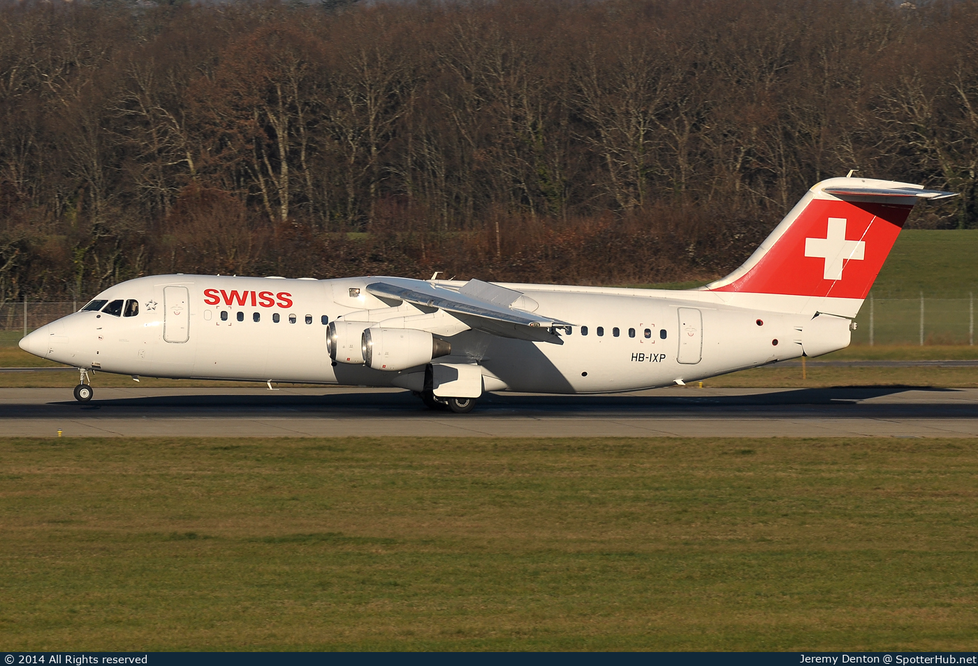 Photo of HB-IXP - British Aerospace Avro RJ100 operated by Swiss International Air Lines
