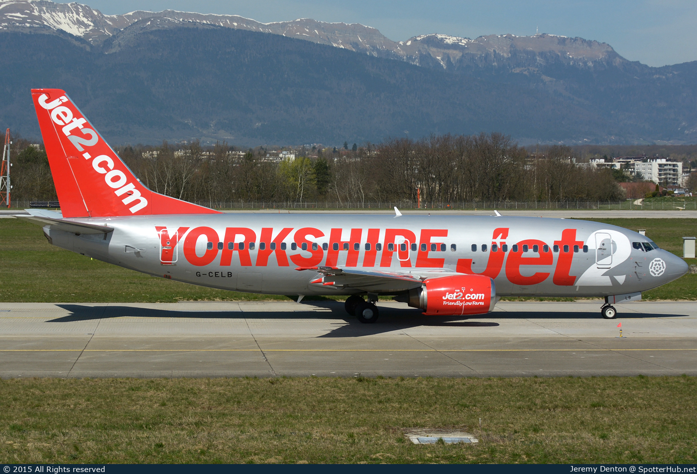 Photo of G-CELB - Boeing 737-377 operated by Jet2