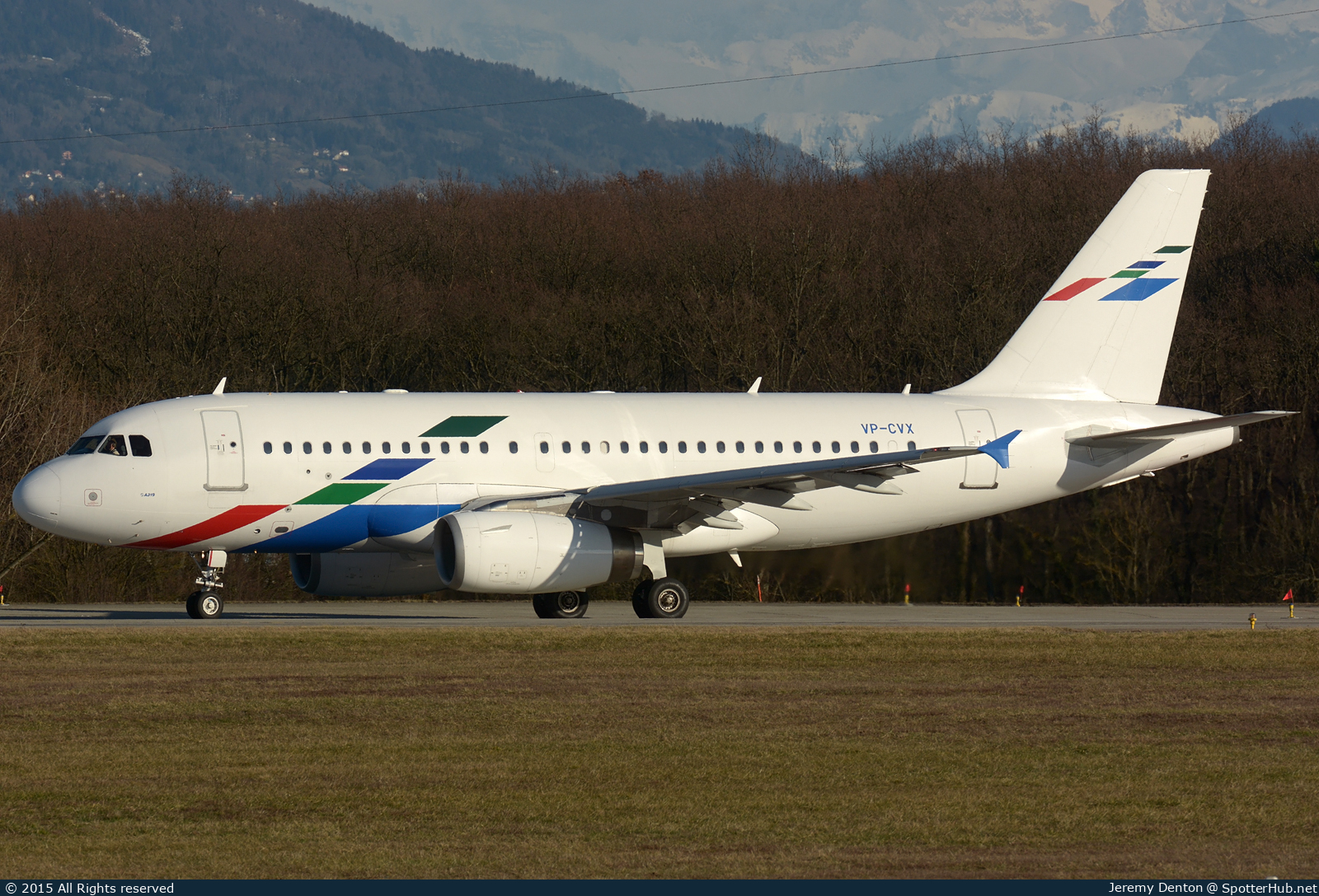 Photo of VP-CVX - Airbus A319-133(CJ) operated by Volkswagen AirService