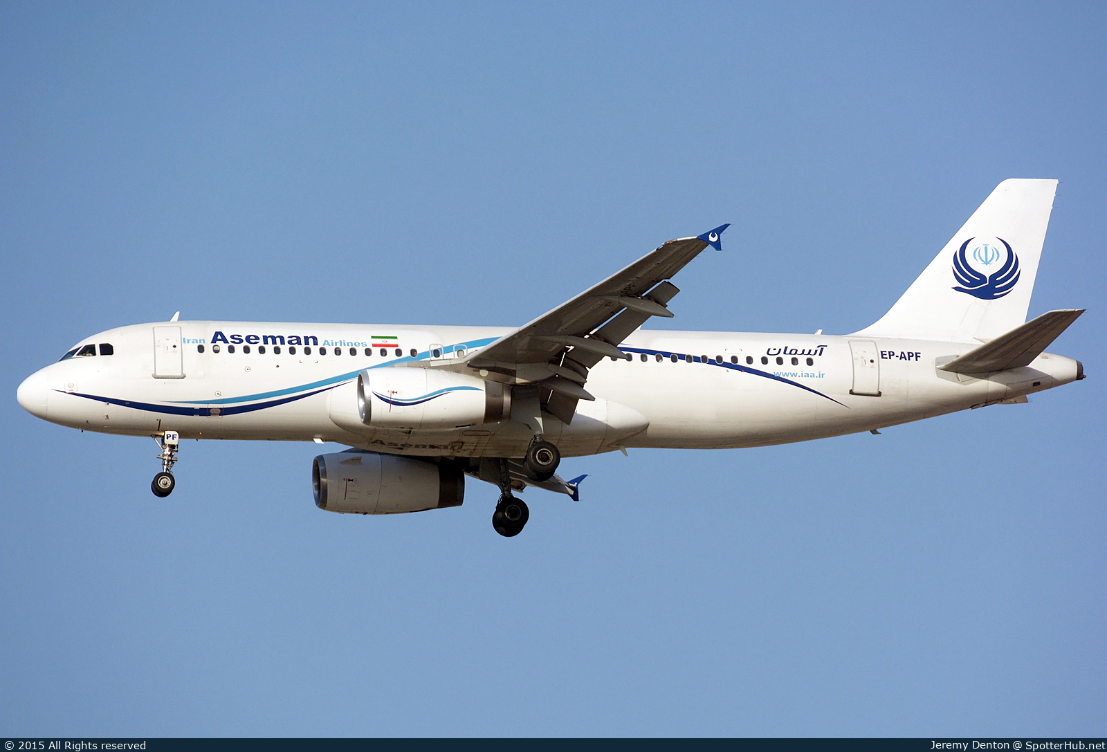 Photo of EP-APF - Airbus A320-231 operated by Iran Aseman Airlines