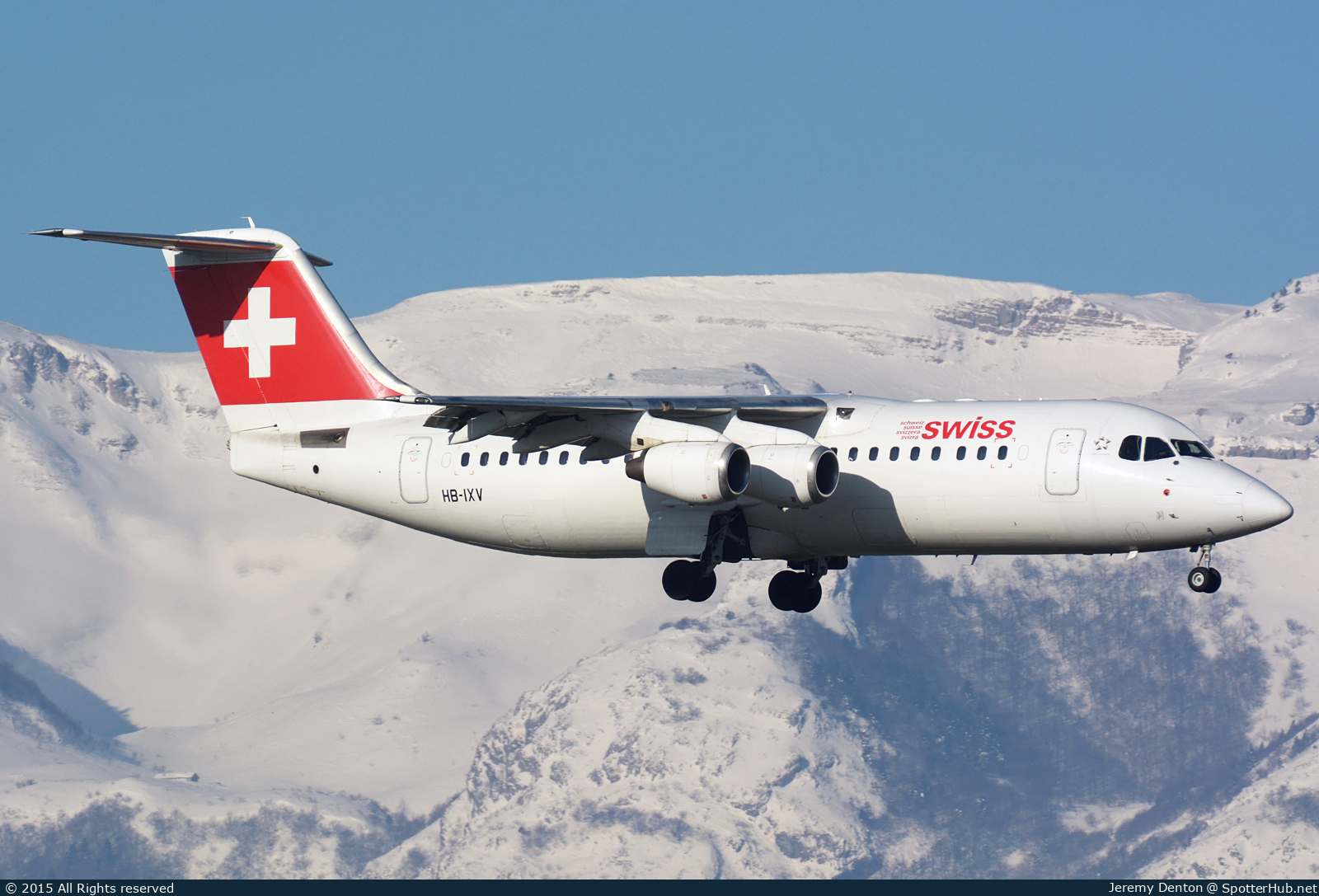 Photo of HB-IXV - British Aerospace Avro RJ100 operated by Swiss International Air Lines