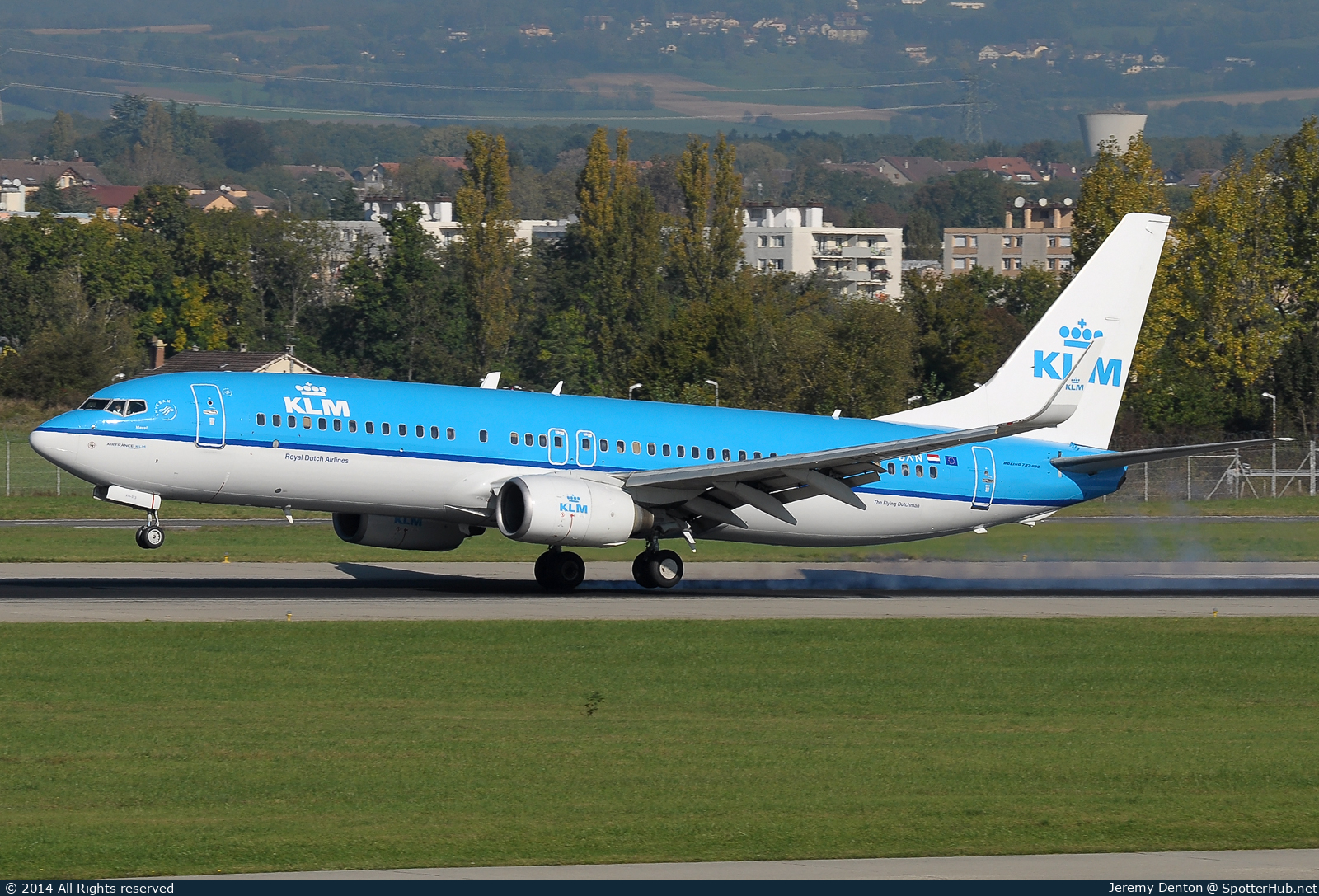 Photo of PH-BXN - Boeing 737-8K2 operated by KLM Royal Dutch Airlines